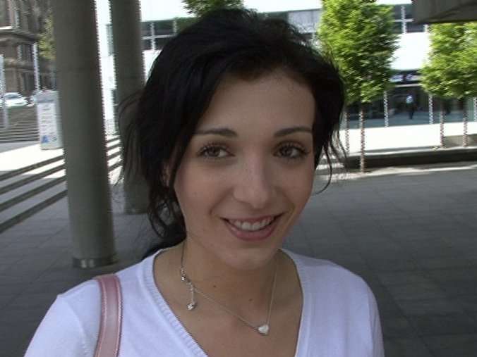 Czech Streets 12 Eleman Pavla & Vendula’yı Üst Üste Koyup Sikiyor Türkçe Altyazılı Porno